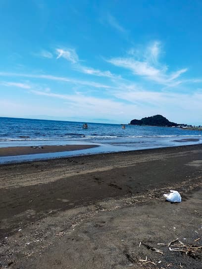島郷海水浴場駐車場